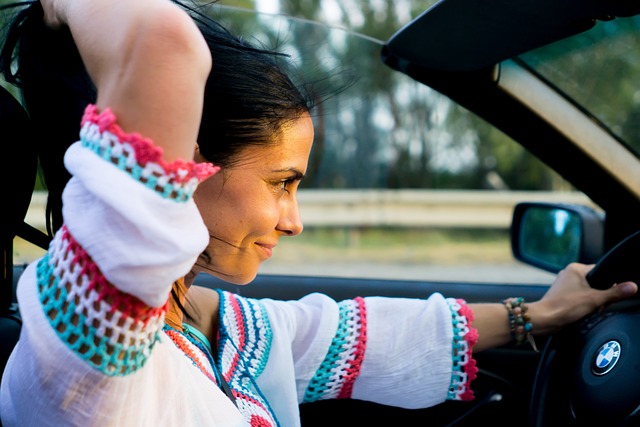 Frauen und Autos: Befahren wir immer noch das Klischee-Terrain?